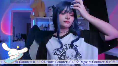 Snapshot of _heavenly_blue_ chatting on June 2026 10:45:02 PM Bluey online show from June 2026 10:45:02 PM