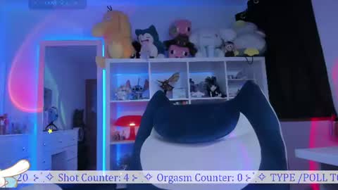 Snapshot of _heavenly_blue_ chatting on June 2026 03:25:01 AM Bluey online show from June 2026 03:25:01 AM