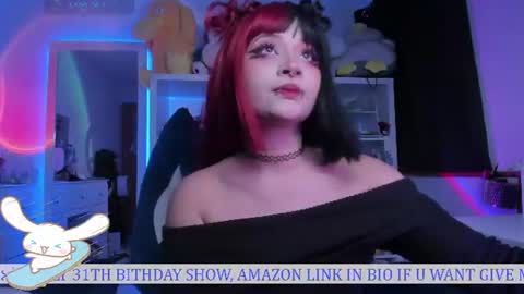 Snapshot of _heavenly_blue_ chatting on June 2026 12:44:02 AM Bluey online show from June 2026 12:44:02 AM