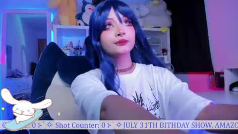 Snapshot of _heavenly_blue_ chatting on July 2026 01:41:02 AM Bluey online show from July 2026 01:41:02 AM