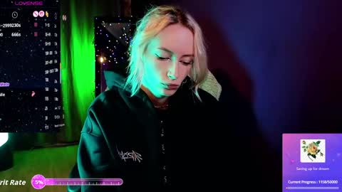 Snapshot of _helencarter chatting on May 2026 08:36:02 PM Helen Carter 3 Next stream 2330 MSC online show from May 2026 08:36:02 PM