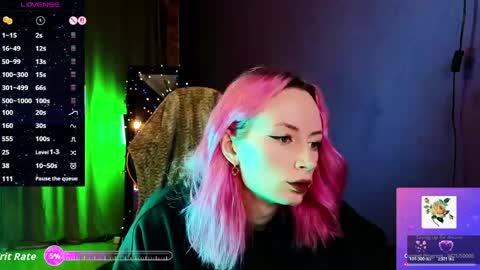 Snapshot of _helencarter chatting on May 2026 08:38:01 PM Helen Carter 3 Next stream 2330 MSC online show from May 2026 08:38:01 PM
