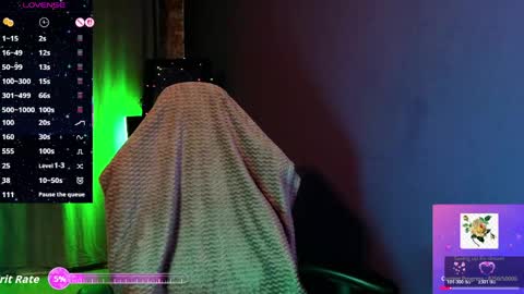 Snapshot of _helencarter chatting on May 2026 08:32:01 PM Helen Carter 3 Next stream 2330 MSC online show from May 2026 08:32:01 PM