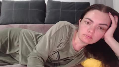 Criss4u online show from March 2026 06:57:01 PM