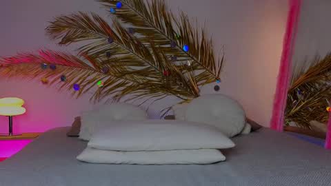 Holly online show from January 2025 06:30:02 AM