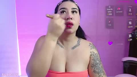 Snapshot of _hooly chatting on January 2025 02:34:01 PM CATALINA G online show from January 2025 02:34:01 PM