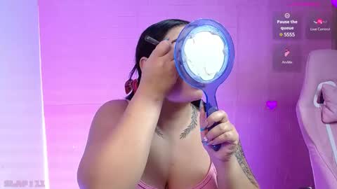 Snapshot of _hooly chatting on January 2025 01:39:01 PM CATALINA G online show from January 2025 01:39:01 PM