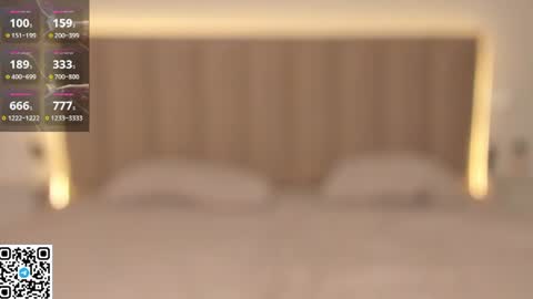 _iris_on_cam_ online show from June 2026 08:44:02 PM