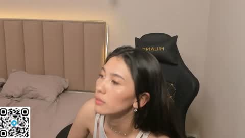 Snapshot of _iris_on_cam_ chatting on July 2026 04:21:01 PM _iris_on_cam_ online show from July 2026 04:21:01 PM