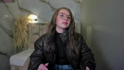 Snapshot of _isaabellaa chatting on July 2026 01:57:01 PM Isa online show from July 2026 01:57:01 PM