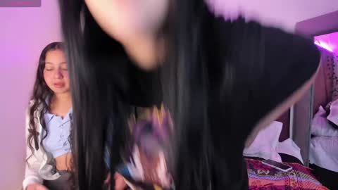 Snapshot of _isabella_2 chatting on January 2025 01:36:02 PM Isa online show from January 2025 01:36:02 PM