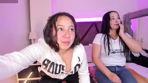 Snapshot of _isabella_2 chatting on February 2025 03:27:01 PM Isa online show from February 2025 03:27:01 PM