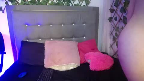 Snapshot of _ivone_golosa chatting on June 2026 01:21:01 AM Ivone online show from June 2026 01:21:01 AM