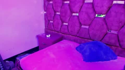  Ivy Luna online show from July 2026 07:34:02 PM