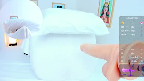 _jasminnee_ online show from November 2025 02:07:02 PM