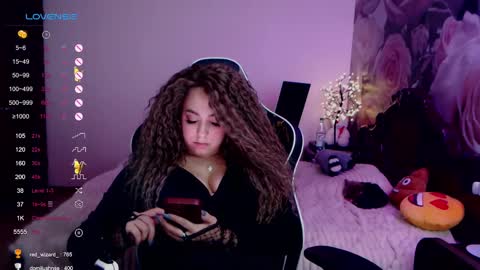 _just_a_queen_3 online show from December 2024 09:02:01 PM