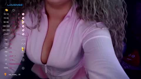 _just_a_queen_3 online show from February 2025 05:58:02 PM