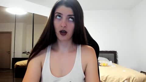 _just_a_simple_girl online show from November 2025 01:34:02 PM