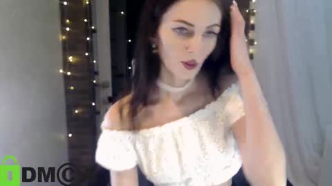  karolina online show from October 2025 05:09:02 PM