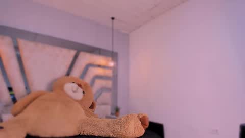 KAYLA online show from February 2026 12:04:02 PM