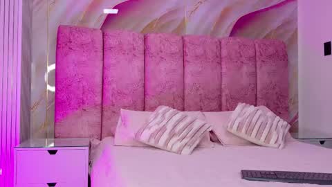 Kendall online show from March 2026 12:00:02 PM