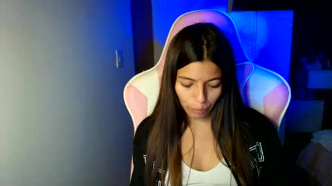 khloe sweet online show from June 2026 10:25:01 PM