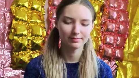 _kikiclark_ online show from March 2026 12:08:01 PM