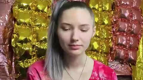 _kikiclark_ online show from April 2026 01:47:01 PM