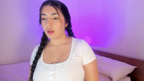 Snapshot of _kimtorres_1 chatting on April 2026 04:33:02 AM _kimtorres_1 online show from April 2026 04:33:02 AM