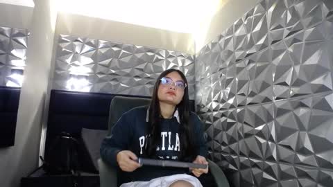 Jalina online show from November 2025 11:32:02 AM