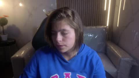 Snapshot of _kitten_1 chatting on May 2026 04:28:01 AM _kitten_1 online show from May 2026 04:28:01 AM