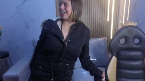 Snapshot of _kitten_1 chatting on May 2026 05:37:02 AM _kitten_1 online show from May 2026 05:37:02 AM