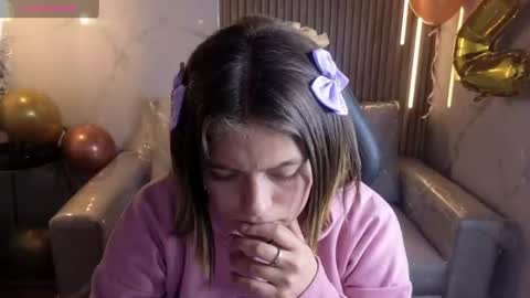 Snapshot of _kitten_1 chatting on July 2026 01:53:01 AM _kitten_1 online show from July 2026 01:53:01 AM