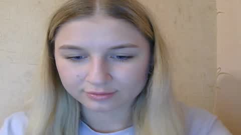 _kitty_joy online show from April 2026 06:43:02 PM