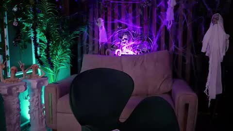   online show from October 2025 11:14:01 PM