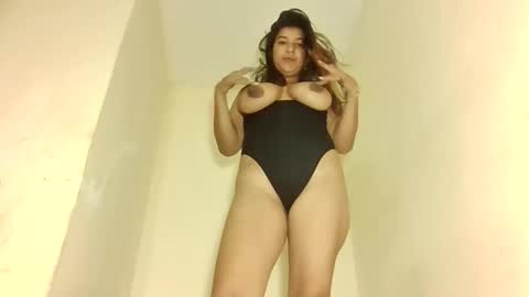 _kmilo_ online show from April 2026 11:03:02 AM