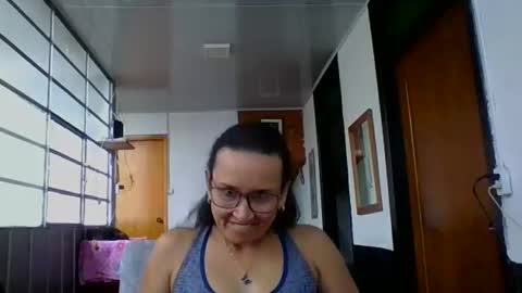 SANDRA online show from October 2025 08:50:01 PM