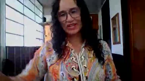 SANDRA online show from October 2025 10:10:01 PM