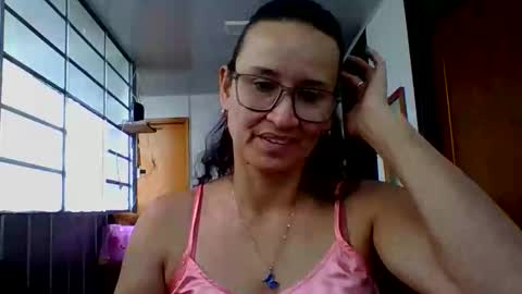 SANDRA online show from October 2025 07:36:02 PM