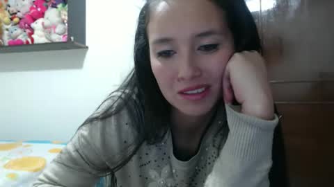 Lauren 3 online show from February 2026 02:35:01 PM