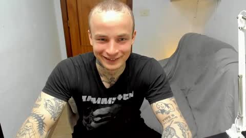 Layne online show from April 2026 10:49:02 AM