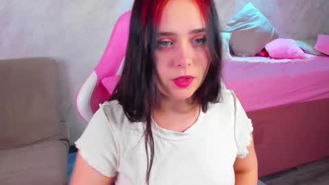 Im Alis 3 online show from November 2025 08:41:01 AM