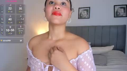 Snapshot of _liastuart1 chatting on June 2026 07:19:01 PM Lia 3 online show from June 2026 07:19:01 PM
