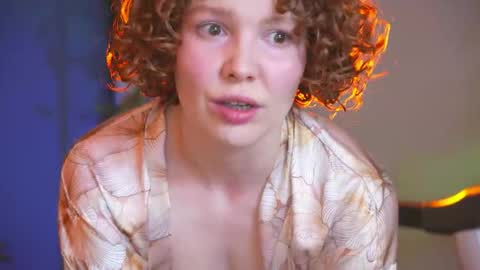 Salome   Lovense always on from 5 tk   My content and your custom requests  online show from December 2025 04:57:02 PM