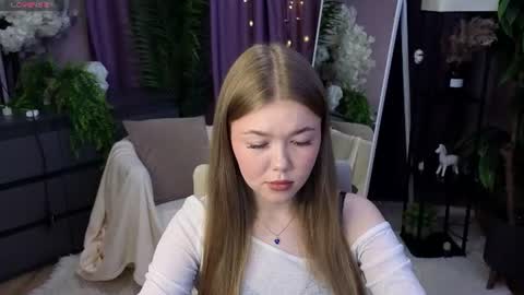 Snapshot of _liilcrystal_ chatting on June 2026 06:54:02 PM _liilcrystal_ online show from June 2026 06:54:02 PM