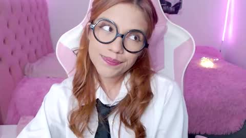 Sofia 3 online show from October 2025 08:41:01 PM