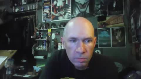 That guy online show from April 2026 04:52:02 PM