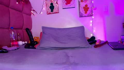 Snapshot of _lorrayne_ chatting on December 2024 03:09:02 PM Lorrayne online show from December 2024 03:09:02 PM