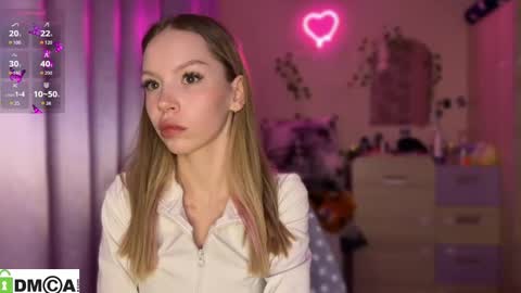 Katie online show from October 2025 09:36:01 PM