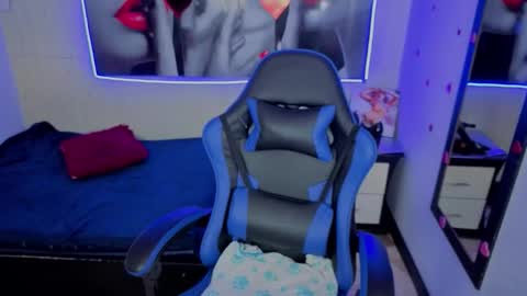 Lucia online show from February 2026 06:26:01 PM